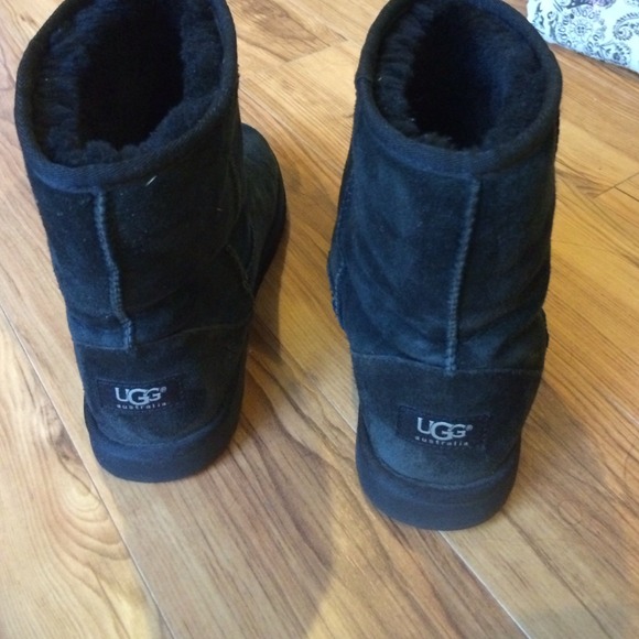 Ugg boots - Picture 3 of 4