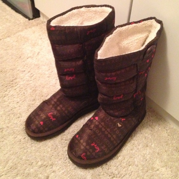 SAVED for maddie!!! Roxy boots
