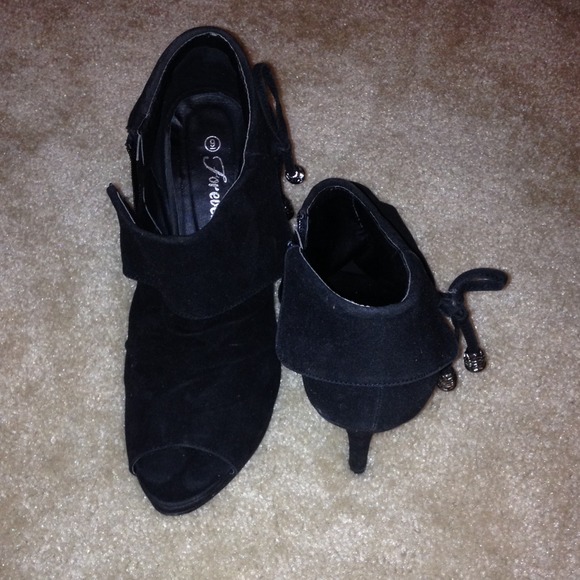 Peep toe bootie. Worn once