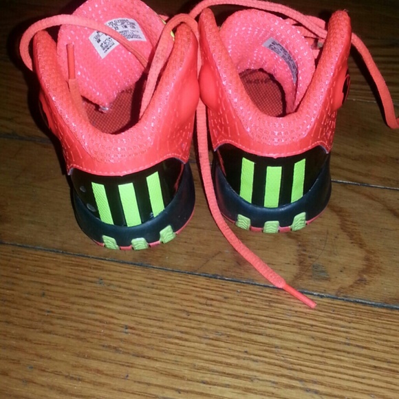 D.Rose Adidas - Picture 3 of 3
