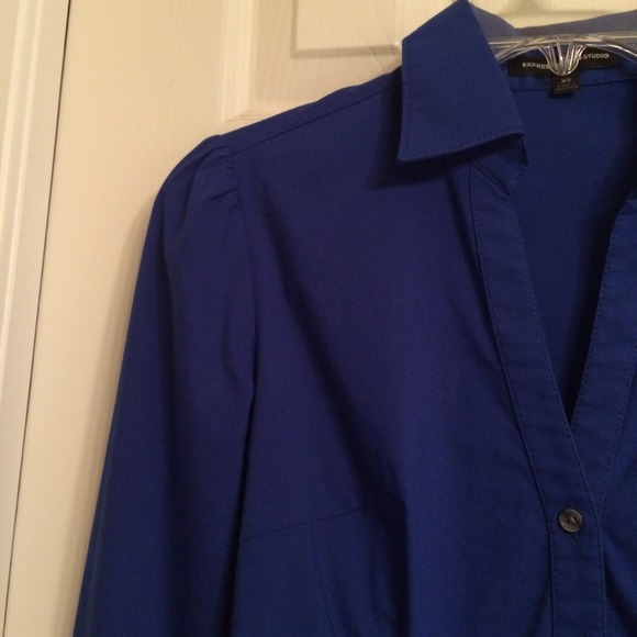 🎀BUNDLED🎀Express stretch career top - Picture 3 of 4