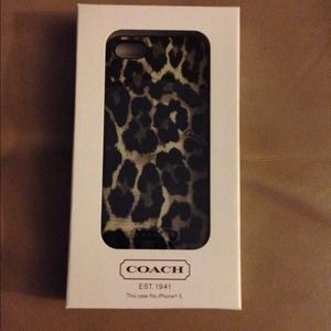 🚫trade @vero🚫Authentic COACH iPhone 5 case 🎀