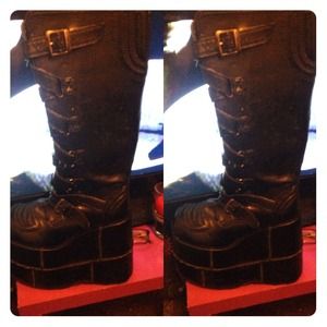 Platform boots