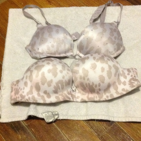 Sold! Bundle!! Victoria Secret Push up! 34A sets.