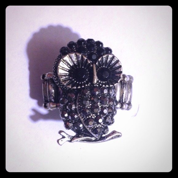 Silver owl ring