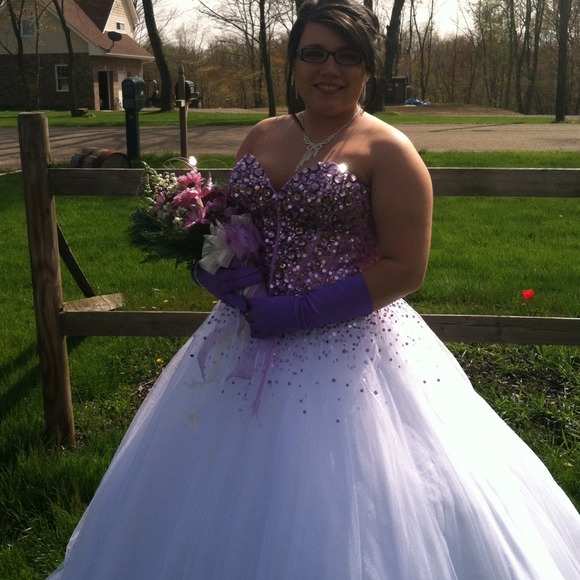 Dresses & Skirts - Prom Gown