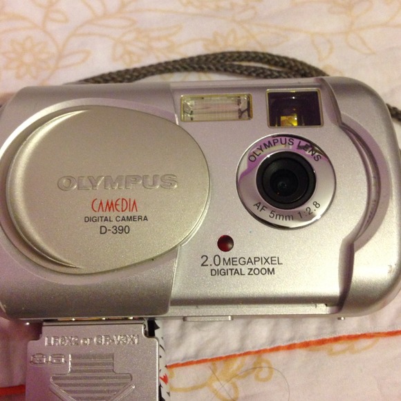 Olympus digital camera - Picture 4 of 4