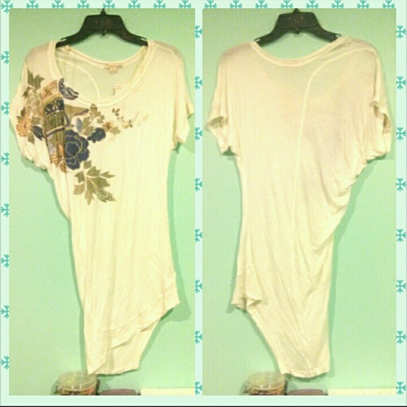 Forever 21 XXI white floral embellished tunic top