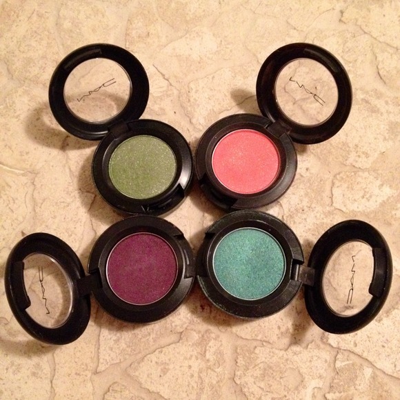 MAC shadow! 🔴ALL SOLD OUT🔴