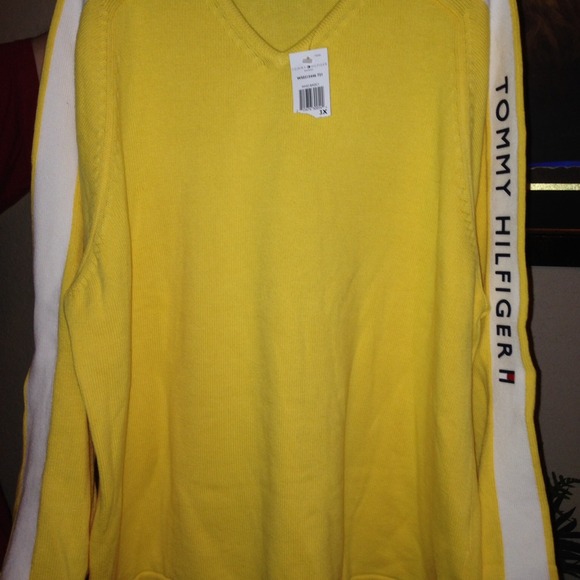 Sweater - Picture 4 of 4