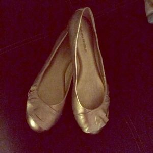 Gold ruffle flats