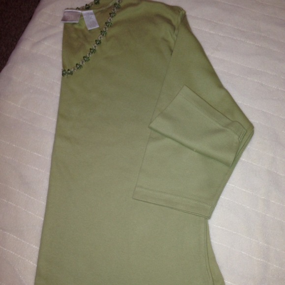 Sweater - Picture 2 of 4