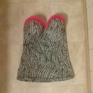 Fun repeated print top