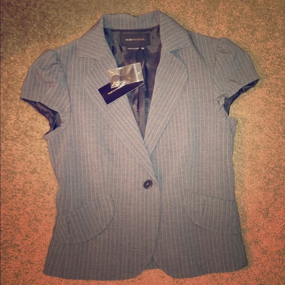 ⬇️Reduced⬇️💼Super cute blazer top💼