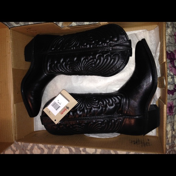 Laredo women's vintage snip cowboy boots **BNWT**