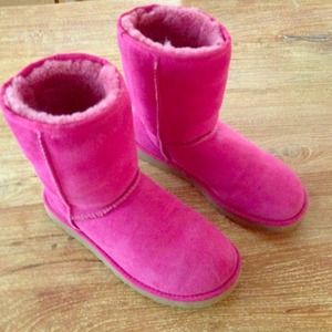 Hot pink genuine Classic Short UGG boots size W8