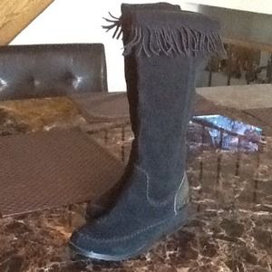 Size 9 US boots