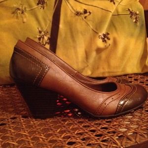 Adorable tiny heals!