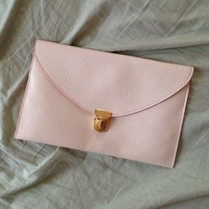 💥HOST PICK💥 Beige clutch