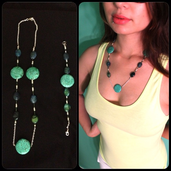 Jaded Spring *necklace* - Picture 4 of 4