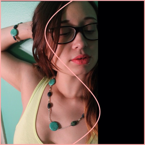 Jaded Spring *Bracelet* - Picture 3 of 3