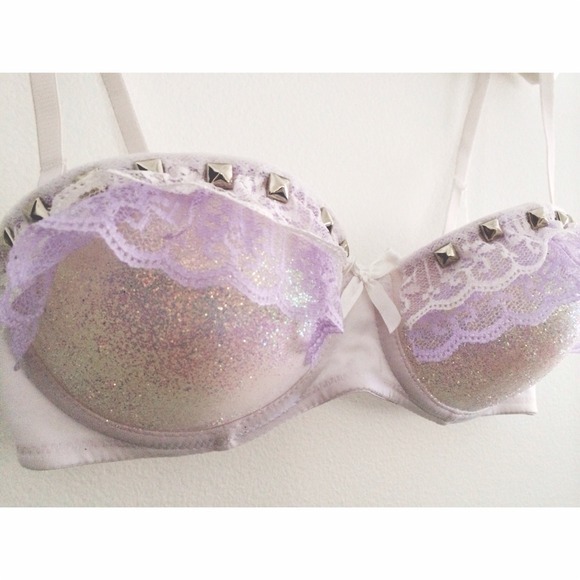 ✖️SOLD✖️Handmade iridescent glitter rave bra - Picture 2 of 3