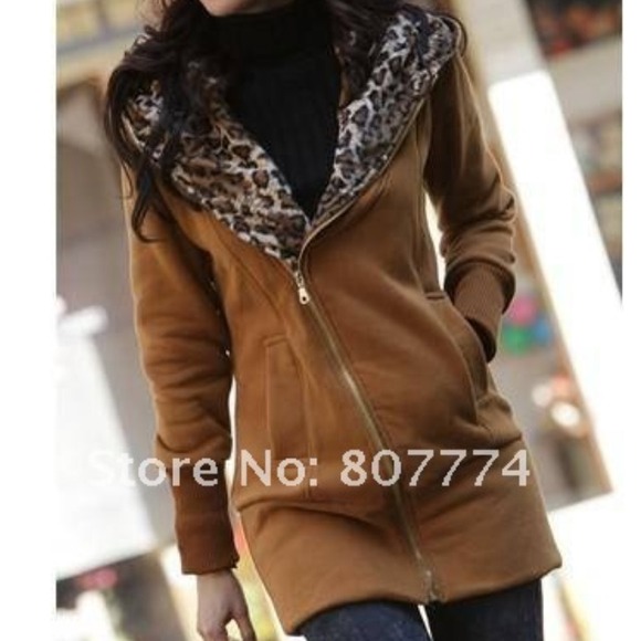 🚫SOLD🚫Camel Leopard Oversized Hood Zipper Jacket