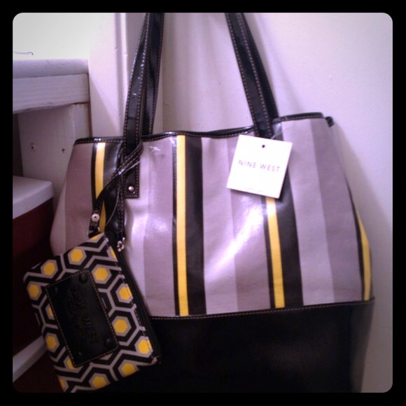 Nine West tote and wristlet