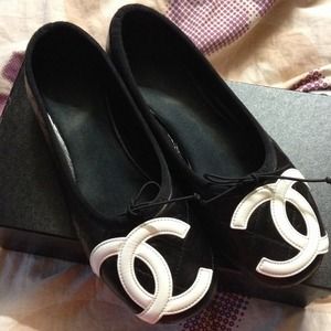 Authentic CHANEL flats