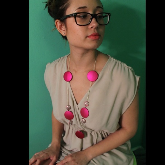 Matted Princess *Necklace* - Picture 4 of 4