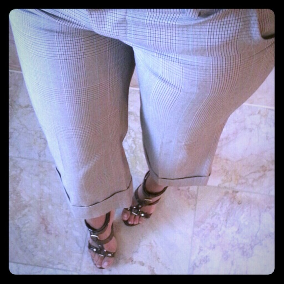 Urban Behavior Capri Pants