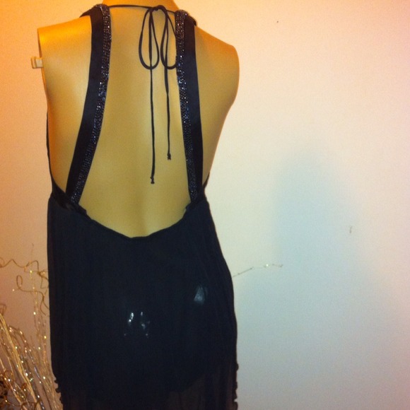 Express halter top - Picture 2 of 3