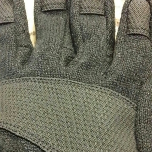 NorthFace Gloves - Picture 3 of 4