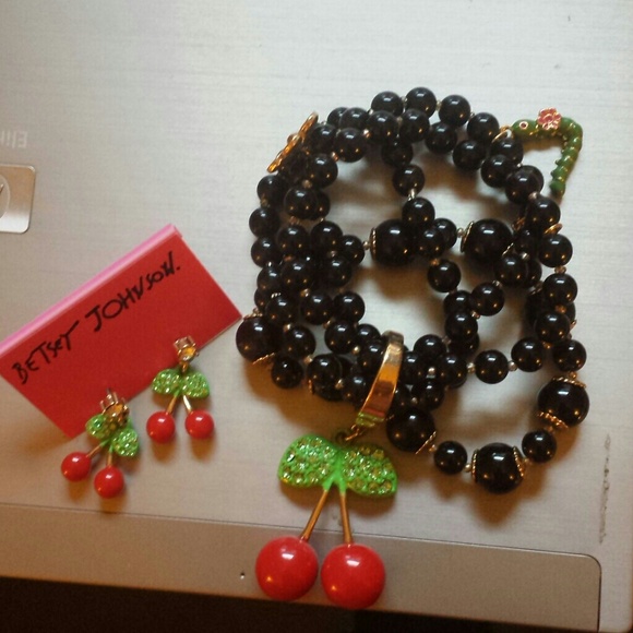 Betsey johnson bracelet and matching earrings