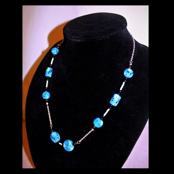 Ocean *Necklace* - Picture 1 of 3