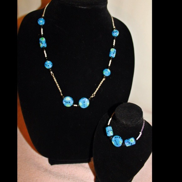 Ocean *Necklace* - Picture 2 of 3