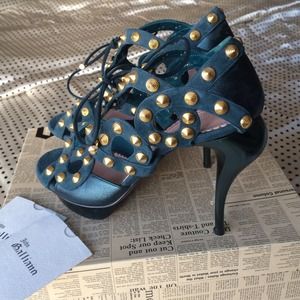 SOLD!!! !!HP!! NIB!! John Galliano studded heels