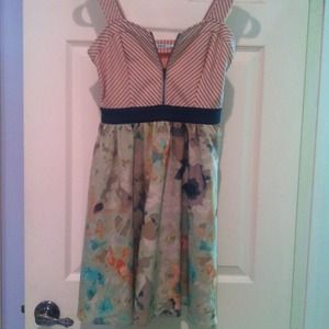 Kimchi Blue floral zipper dress