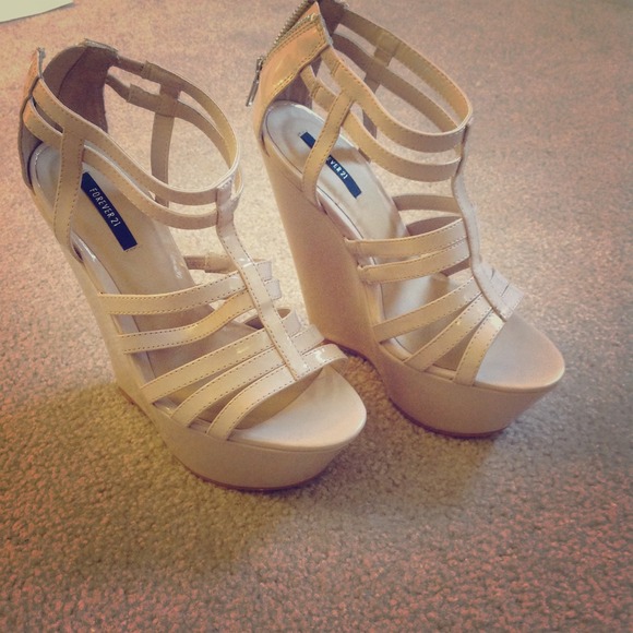 Nude wedges❌sold on vinted❌❌❌ - Picture 1 of 4