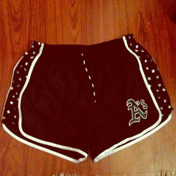 💥REDUCED💥Victorias Secret running shorts!