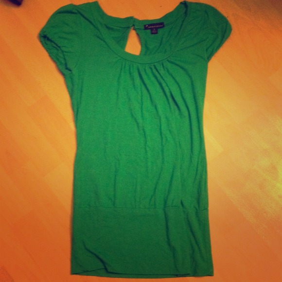Beautiful green Forever 21 top!