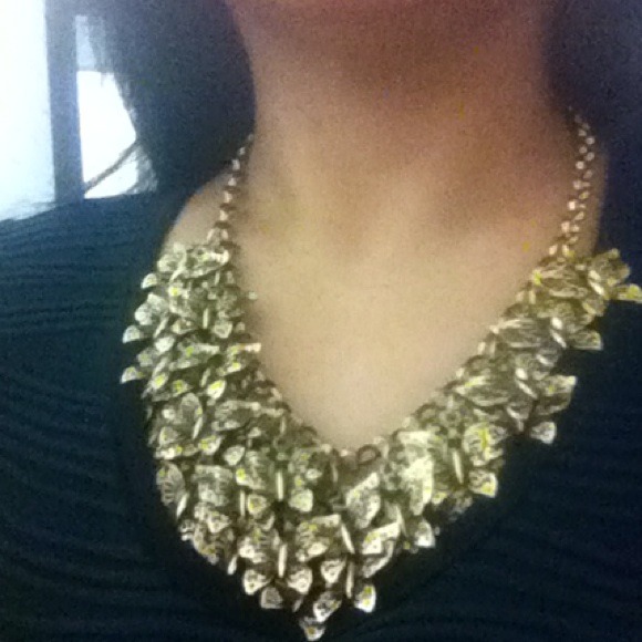 Statement collar party necklace