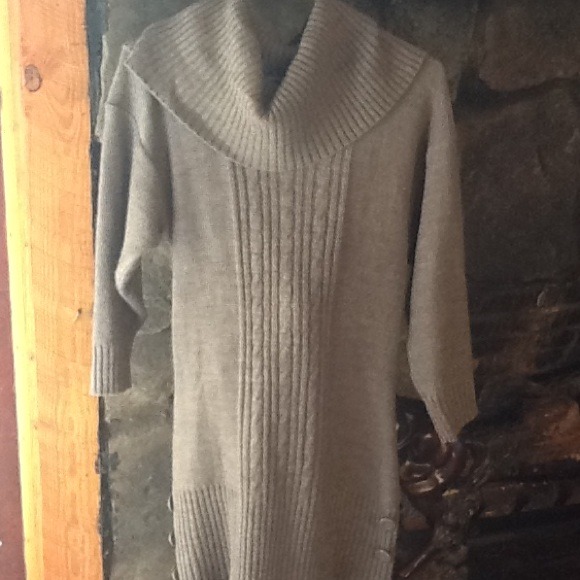 Gray sweater