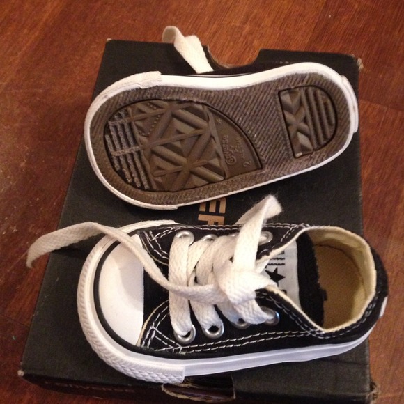 Converse - Picture 4 of 4