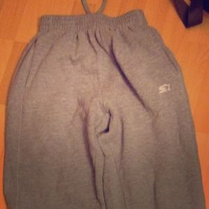Grey Starter sweatpants!