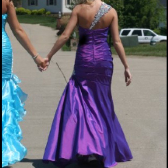 Homecoming dress - Picture 2 of 3