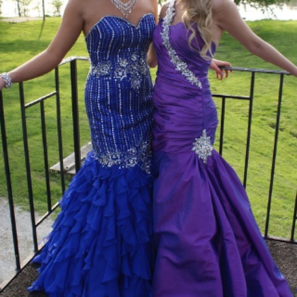 Homecoming dress - Picture 3 of 3