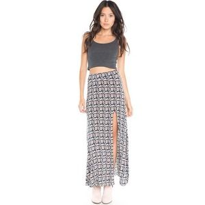 ❌SOLD❌Brandy Melville Aztec Print Skirt