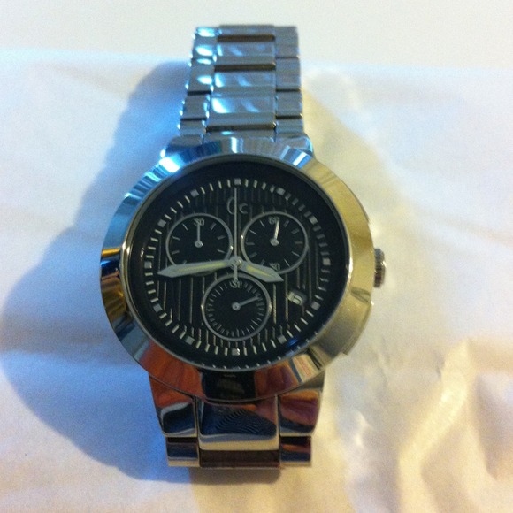 Watch - Picture 1 of 3