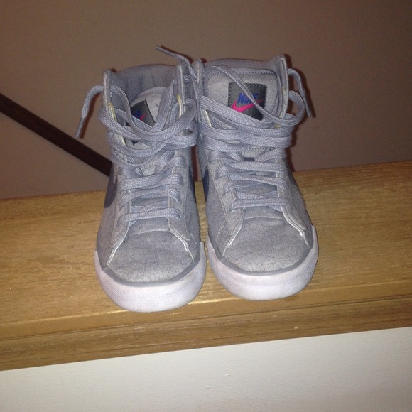 Nike Gray Blazer Shoes